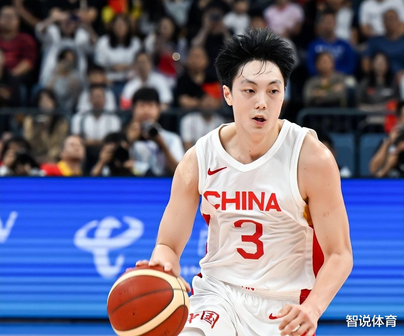 关于深圳男篮内部会议纪要流出：清晨状态回暖，NBA季后赛使命明确，身体对抗强度拉满的信息