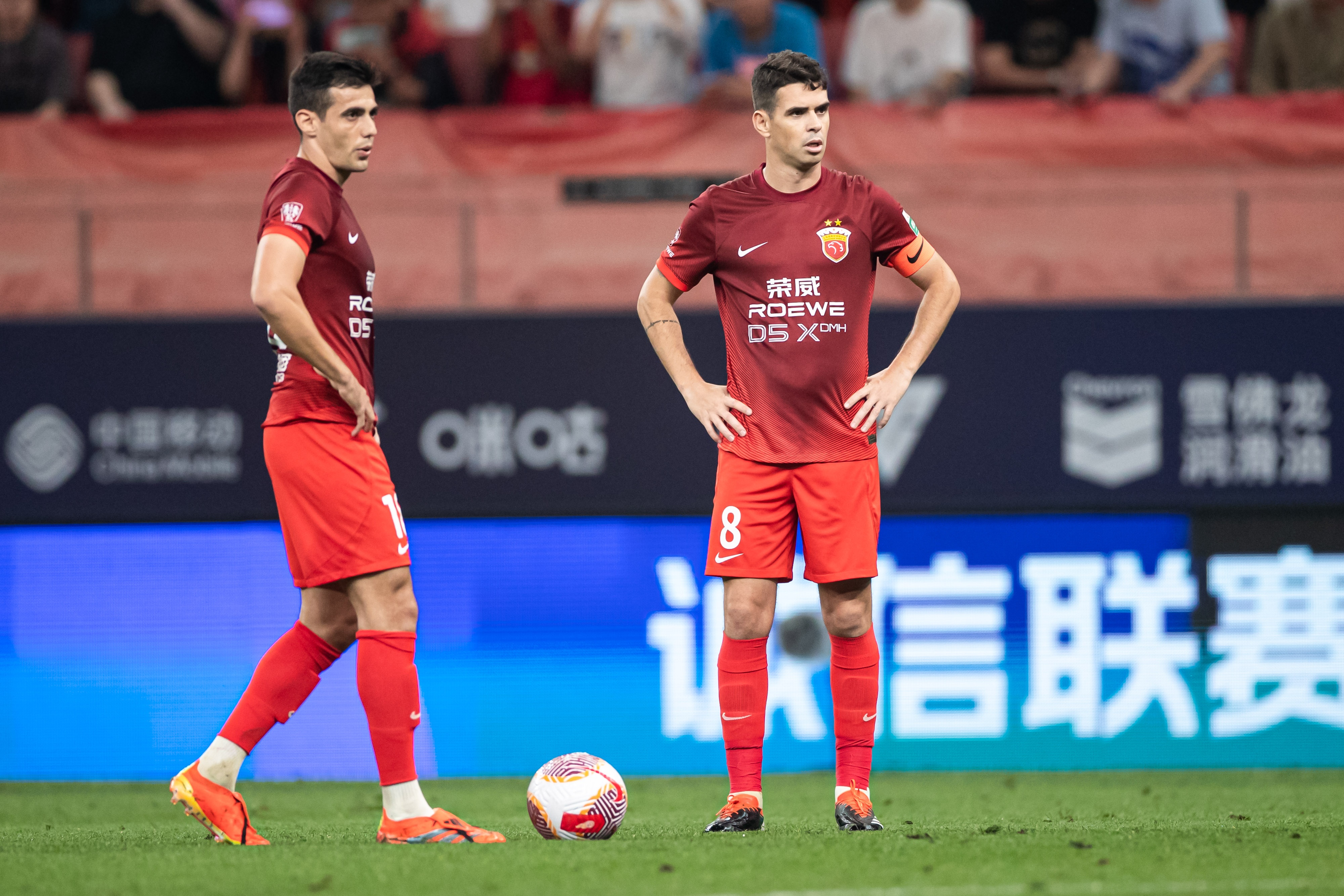 九游会·J9官网包含意甲赛后再迎强敌；里昂再遭质疑；主帅态度：球迷炸锅；临场指挥获称赞的词条