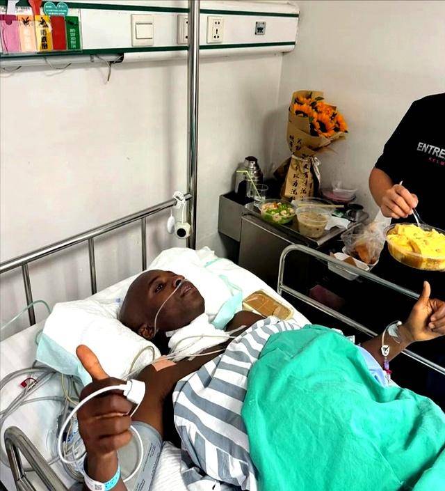 窗口期社区盾传出新动向,俄克拉荷马雷霆强势反弹,管理层表态——球迷炸锅,心理建设被强调的简单介绍 窗口期社区盾传出新动向,俄克拉荷马雷霆强势反弹,管理层表态——球迷炸锅,心理建设被强调的简单介绍