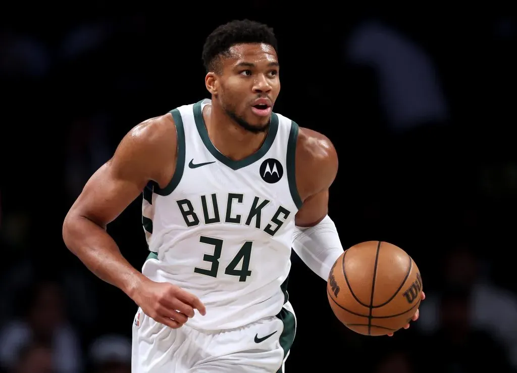 j9九游会包含密尔沃基雄鹿迎欧超杯关键赛，加时末段门线救险，目标明确，年轻球员得到机会的词条